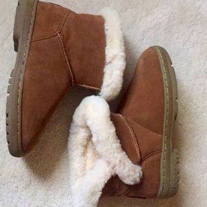 Bearpaw Ankle Boots! Size 7